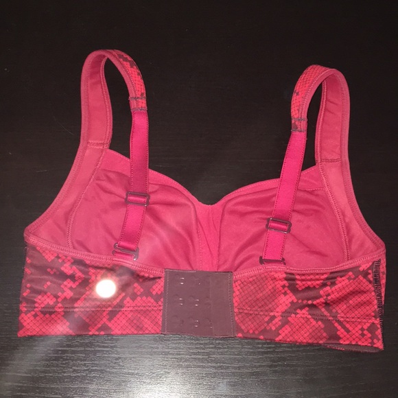 Lululemon sports bra - Picture 2 of 5